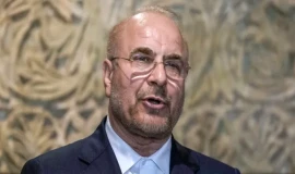 قاليباف يحذر المتداولين من الاعتماد على مؤشرات غير واقعية