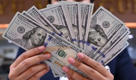 قائمة بأسعار الدولار في افتتاح تداولات الأسبوع