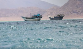 الحوثيون يعلنون فرض حصار بحري على السعودية