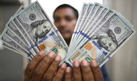 مع افتتاح التداولات.. الدينار يسجل تحسناً طفيفاً أمام الدولار