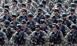 الجيش الإيراني يتوعد: أوامر بعدم إبقاء أي قوة "معتدية" على قيد الحياة