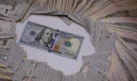 ارتفاع الدولار في بغداد وأربيل مع بداية تعاملات الأحد