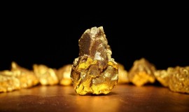 استقرار أسعار الذهب رغم ارتفاع النفط والمخاوف الاقتصادية