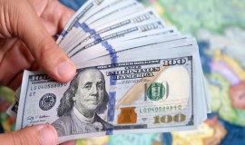 "المطلع" تنشر قائمة صباحية بأسعار الدولار في العراق