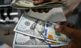 أسعار صرف الدولار تسجل هبوطاً جديداً في الأسواق العراقية