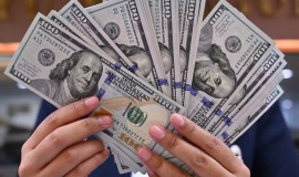 بورصات بغداد وأربيل تسجل انخفاضاً طفيفاً بأسعار الدولار عند الإغلاق