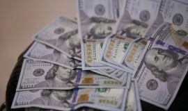 "المطلع" تنشر قائمة مسائية بأسعار الدولار في العراق