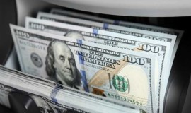 قائمة مسائية بأسعار الدولار في العراق