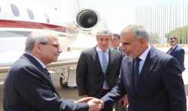 رئيس الوزراء اللبناني يصل إلى العاصمة بغداد