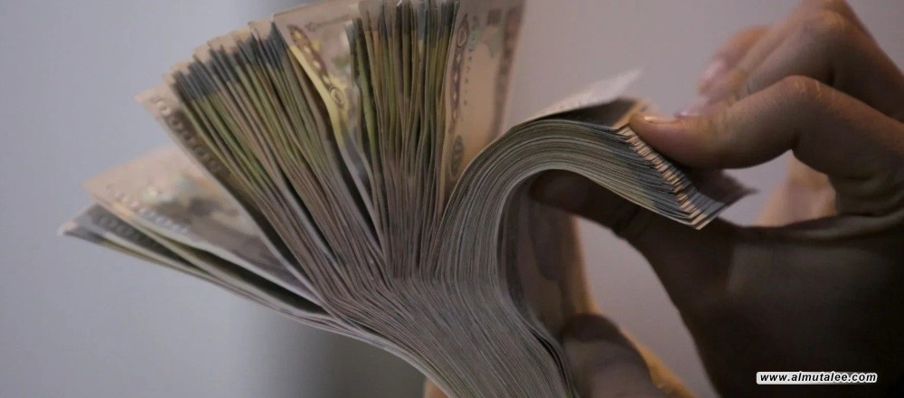 أسعار الدولار ترتفع بعد استقرار يوم أمس في الأسواق المحلية