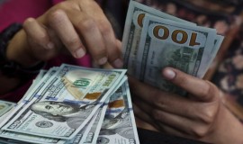 أسعار الدولار تواصل التراجع في بغداد وأربيل مع إغلاق الأسواق